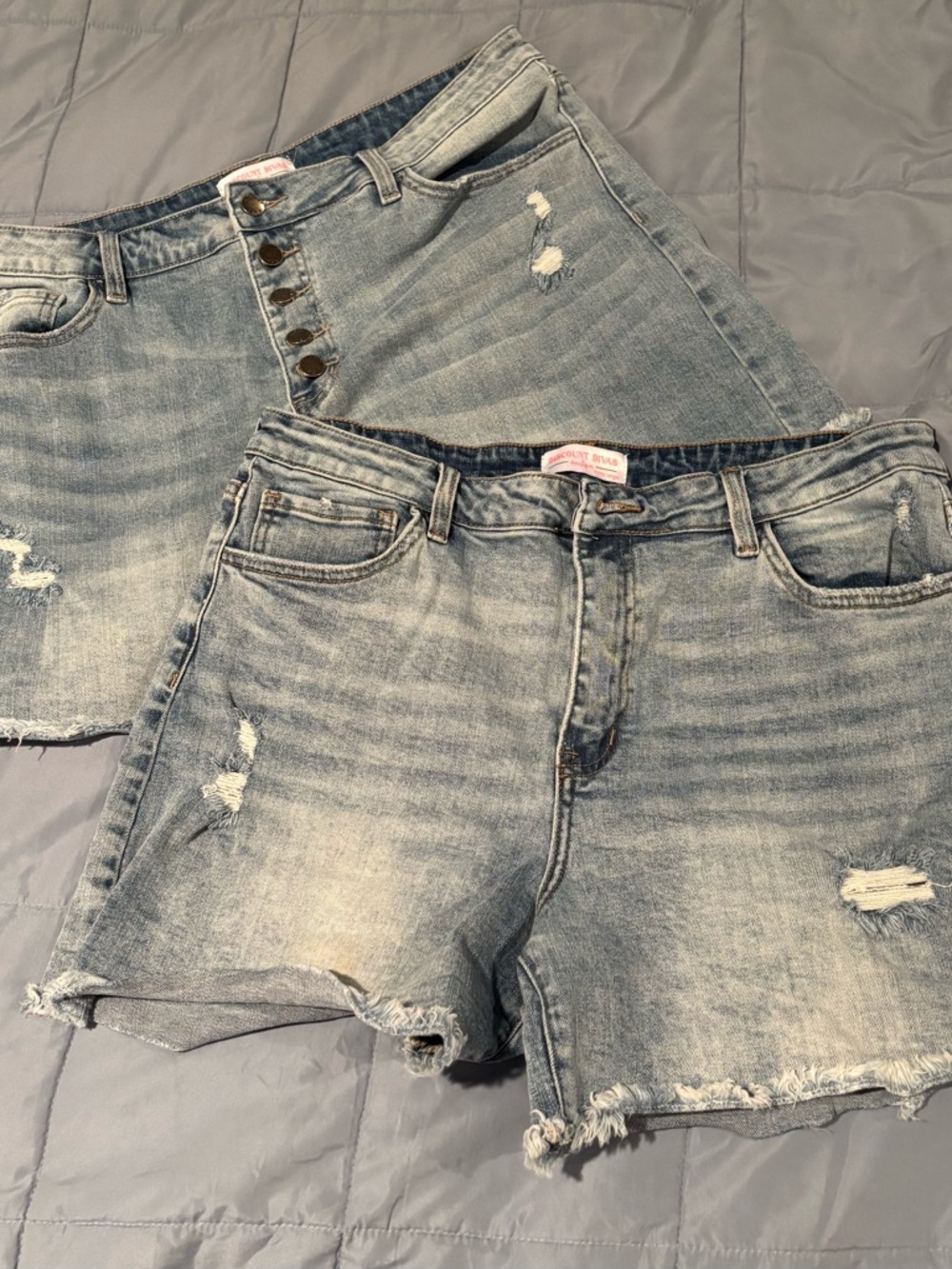 Light Wash Distressed Women’s Jean Shorts